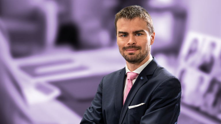 Pregled finančnih trgov - november